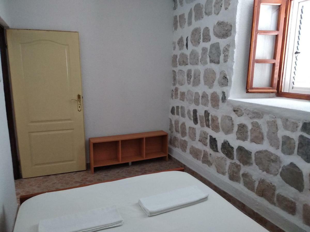 Old House Perast公寓 外观 照片