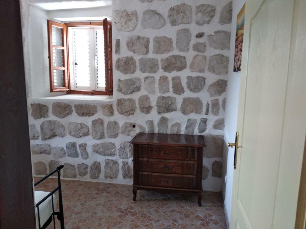 Old House Perast公寓 外观 照片